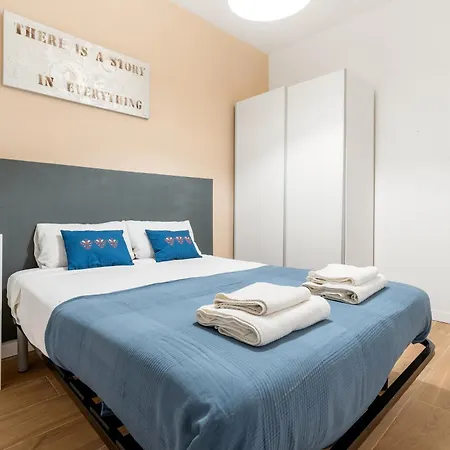 Fridays Flats Spacious 4br Family Retreat * Barcelona