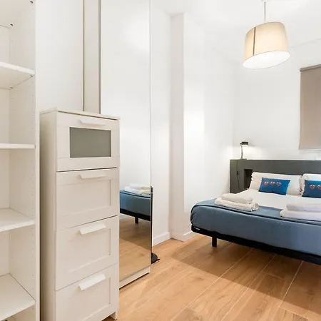 Fridays Flats Spacious 4br Family Retreat * Barcelona