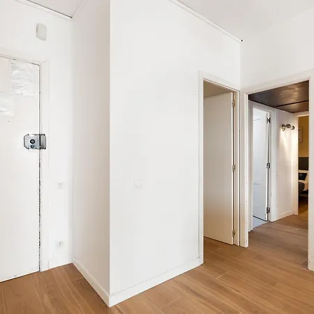 Apartment Fridays Flats Spacious 4br Family Retreat *