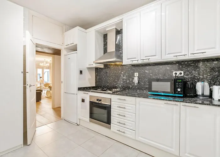 Big Flat - 4br For 7 شقة